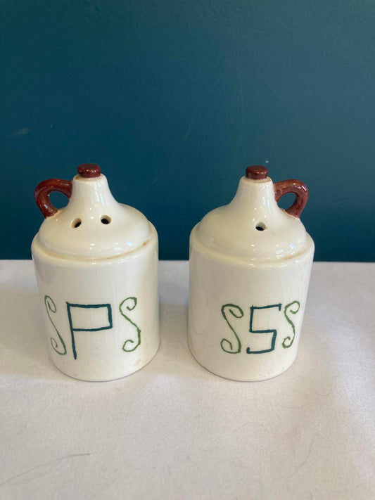 Vintage Stoneware Jug Salt and Pepper Shakers – Rustic Farmhouse Kitchen Decor