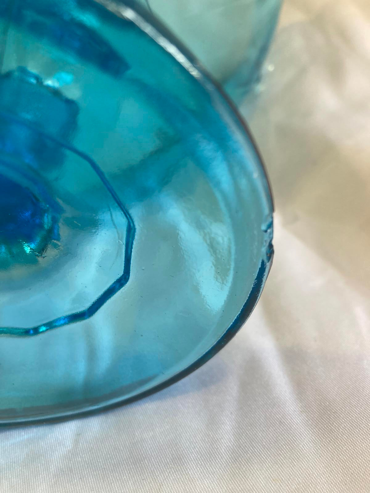Vintage Blue Glass Compote Pedestal Bowl – Scalloped Edge
