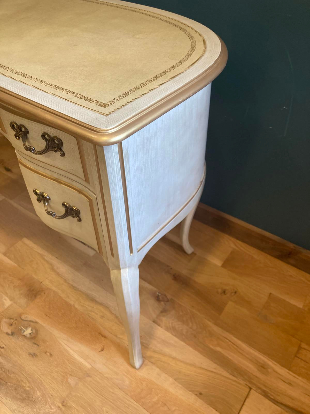 Sligh Furniture French Provincial Desk & Cane Back Chair – Vanity Writing Table