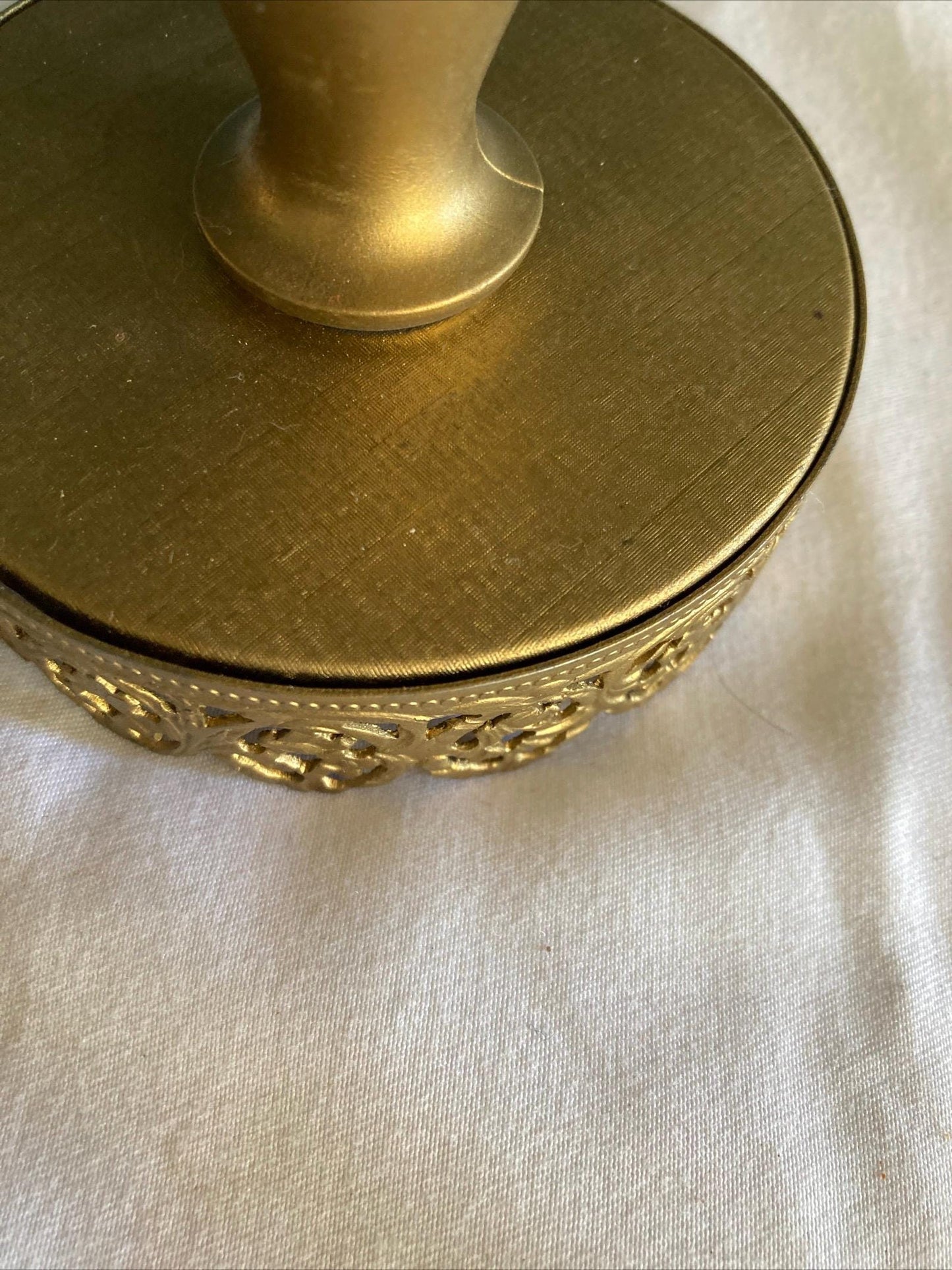 Vintage Filigree Gold Metal Candleholder with Leaves