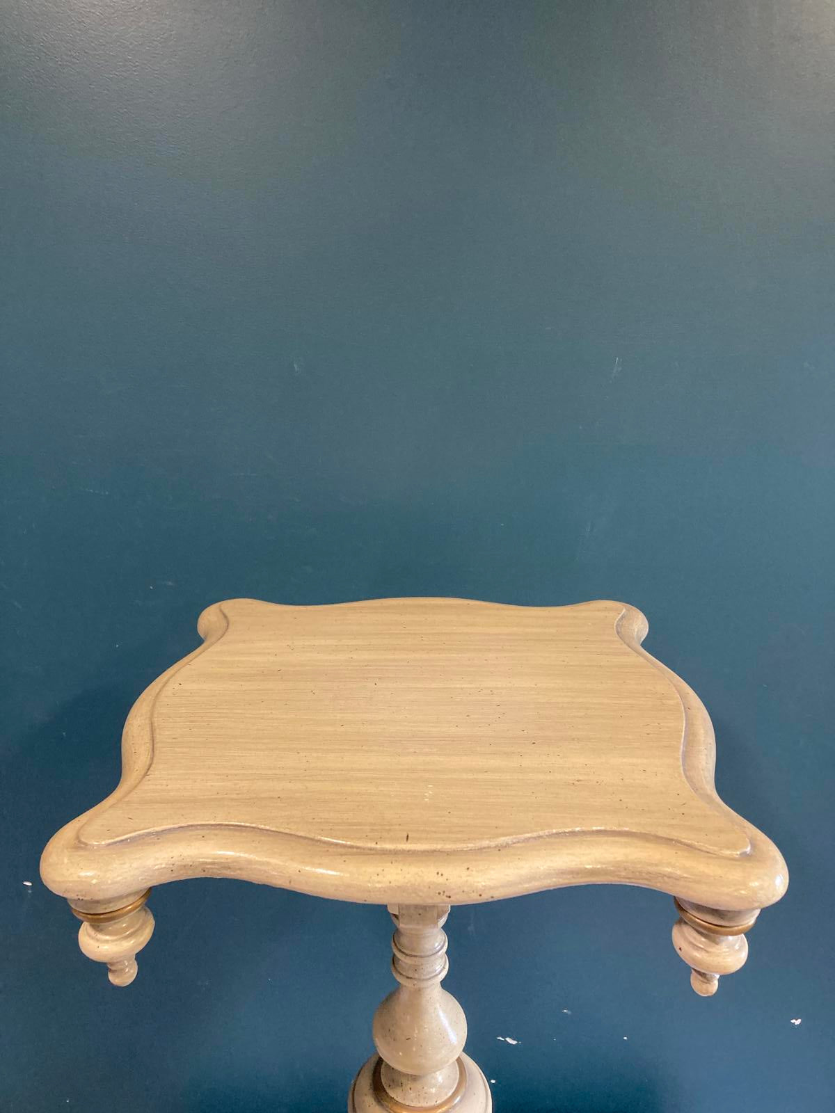 French Provencal Pedestal Side Table with Scalloped Top – Cream and Gold Distressed Finish