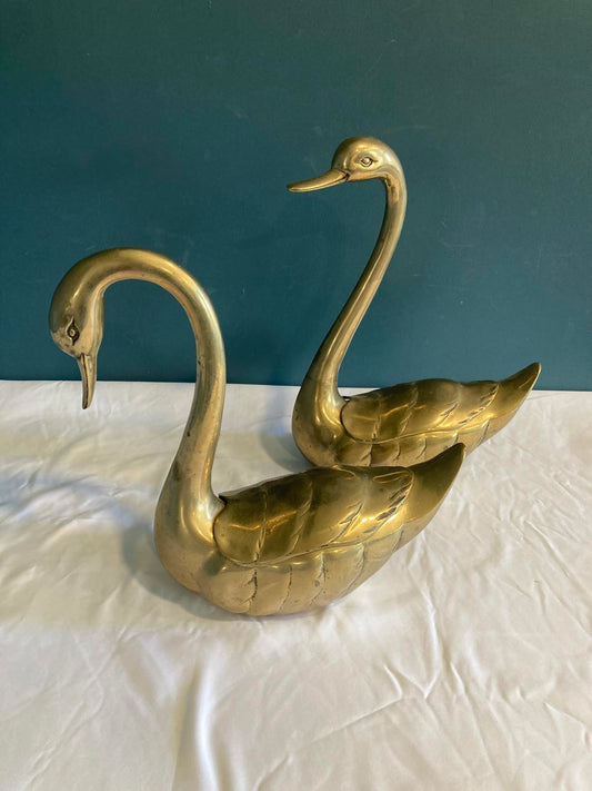 Vintage Brass Swan Figurines – Hollywood Regency Mid-Century Modern – Set of 2