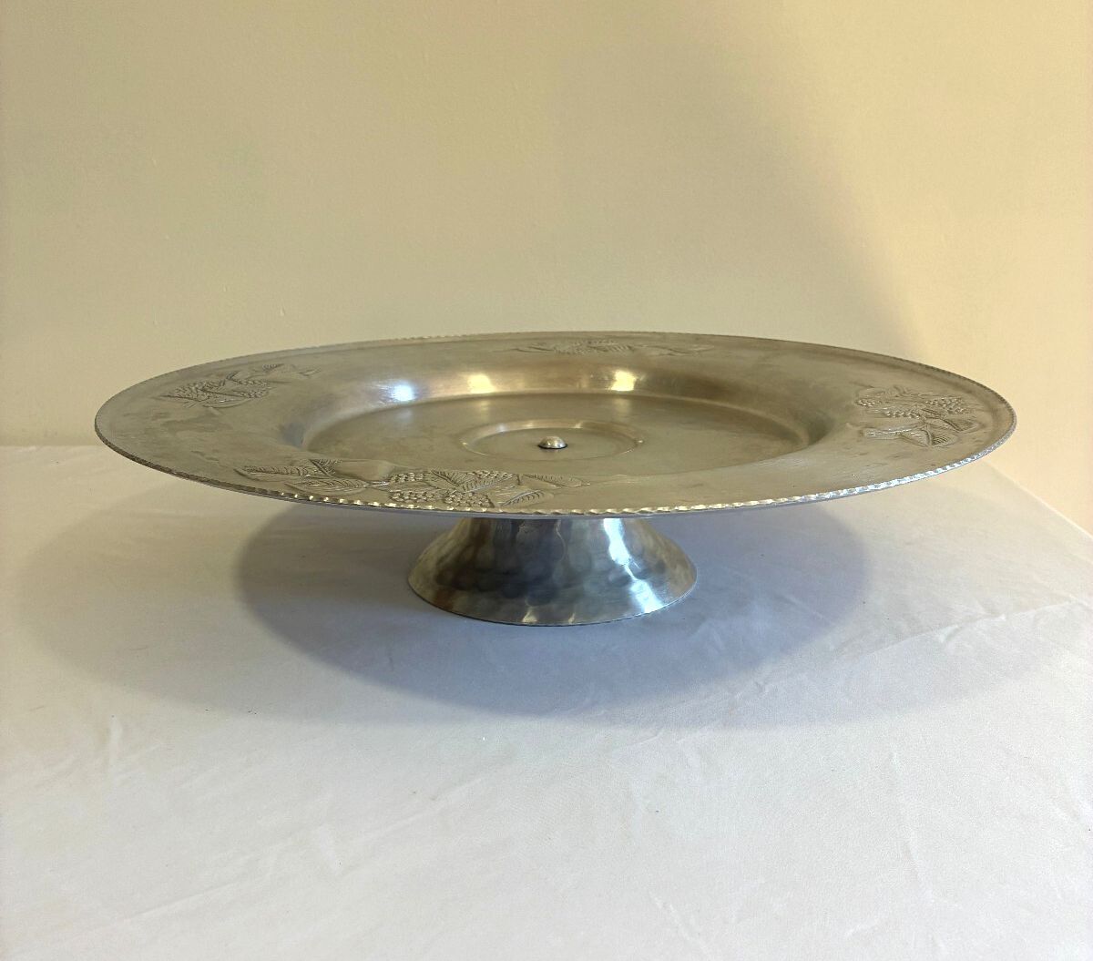 Vintage Everlast Aluminum Lazy Susan, Hand Wrought Pedestal Serving Tray, 15"