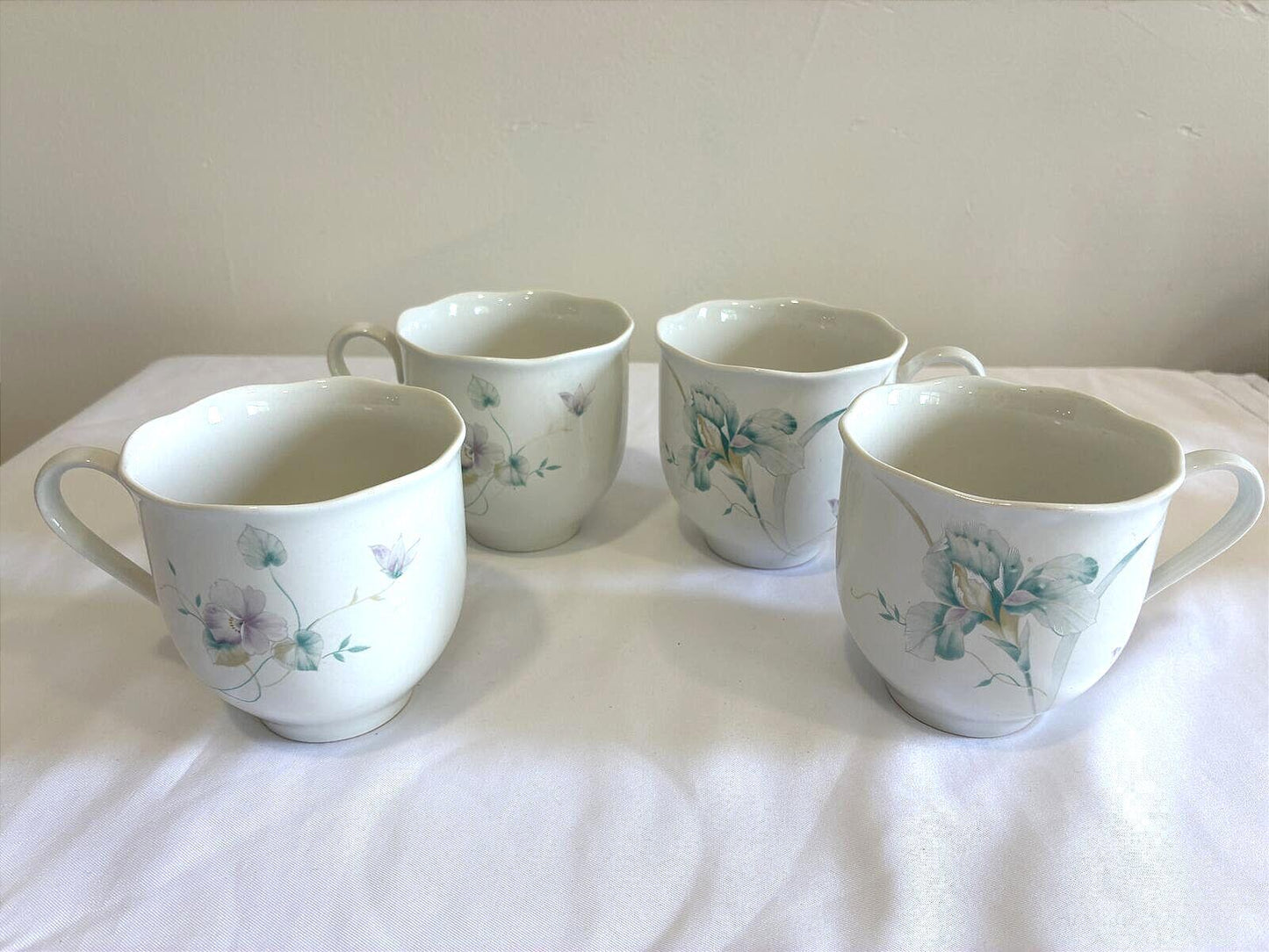 Vintage Mikasa Rondo French Iris Mugs, Floral Coffee Cups,Set of 4,