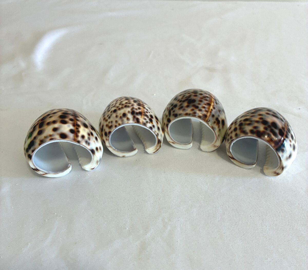 Set of 4 Cowrie Shell Tiger Napkin Rings, Spotted Seashell Table Decor, Coastal
